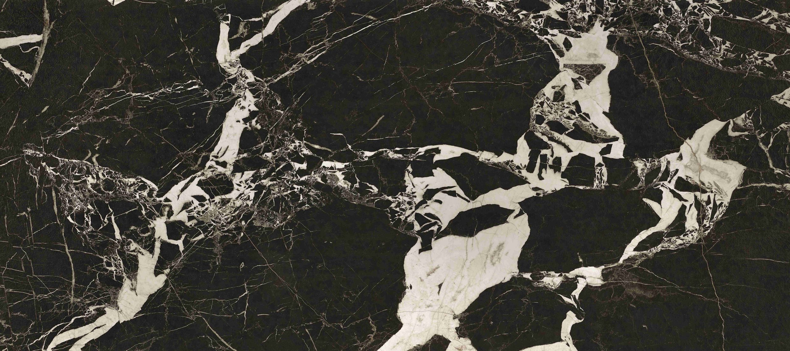 Fortezza Nero - Gambar 2